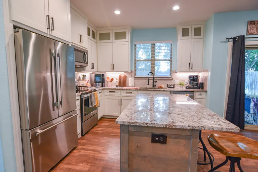 601 Mathew Street Grandview, TX 76050