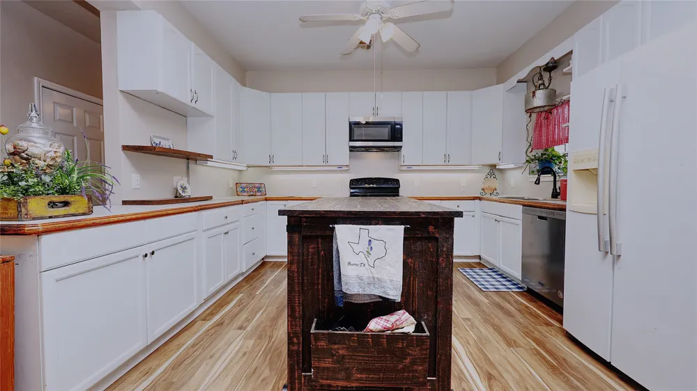 21481 SW County Road 4040 Dawson, TX 76639
