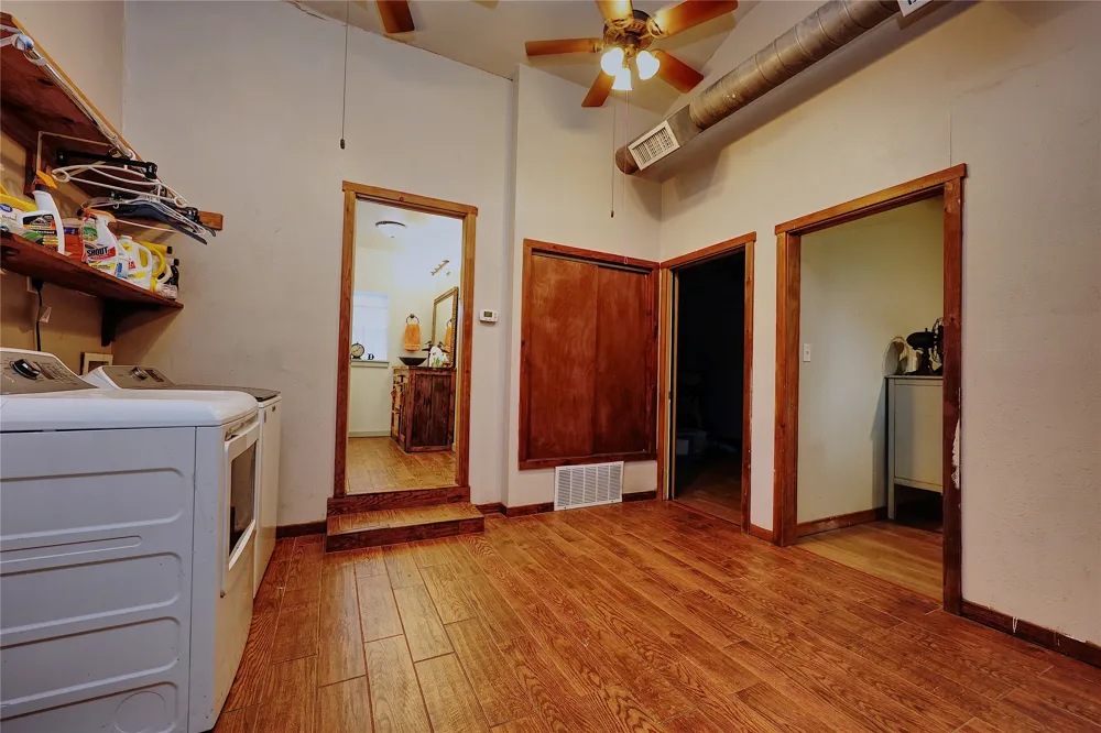 21481 SW County Road 4040 Dawson, TX 76639