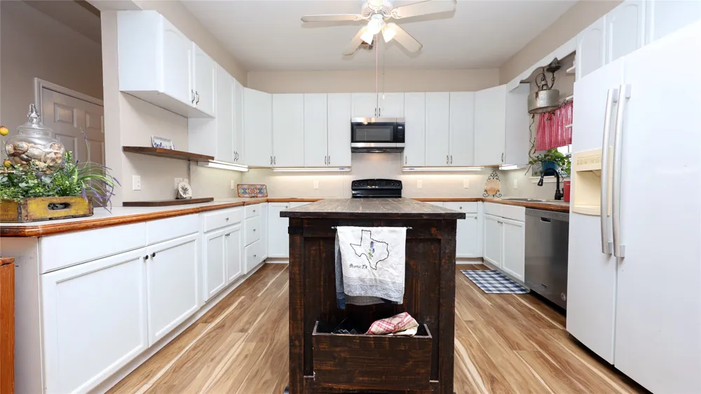 21481 SW County Road 4040 Dawson, TX 76639