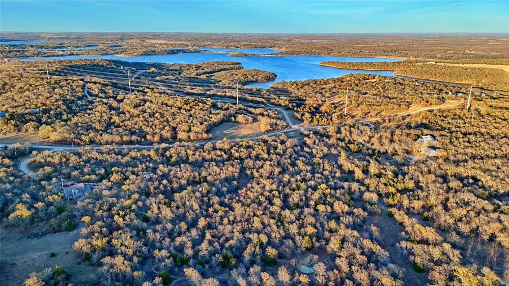 1943 Lakeridge Sunset, TX 76270