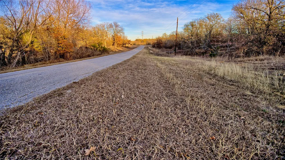 1943 Lakeridge Sunset, TX 76270