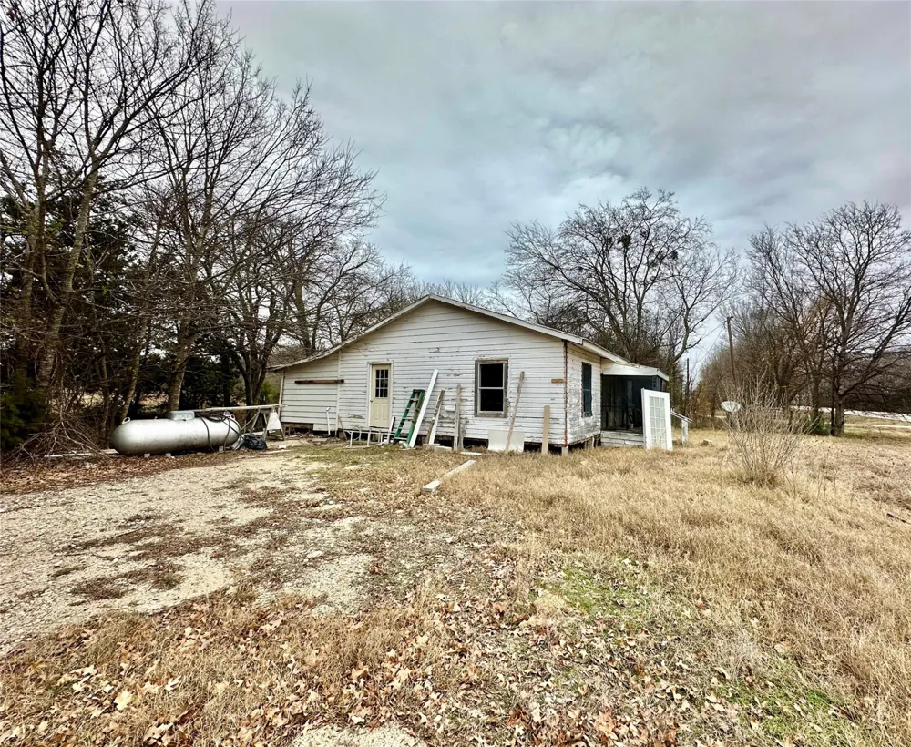 6049 Farm Road 3236 Dike, TX 75437