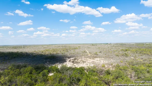 000 Old Hamilton Rd Del Rio, TX 78841