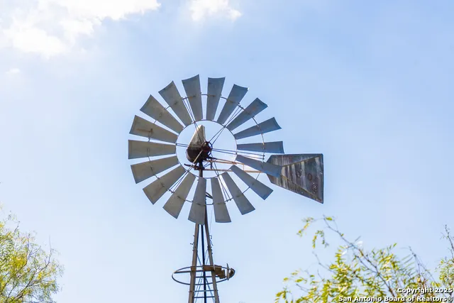 000 Old Hamilton Rd Del Rio, TX 78841