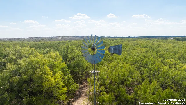 000 Old Hamilton Rd Del Rio, TX 78841