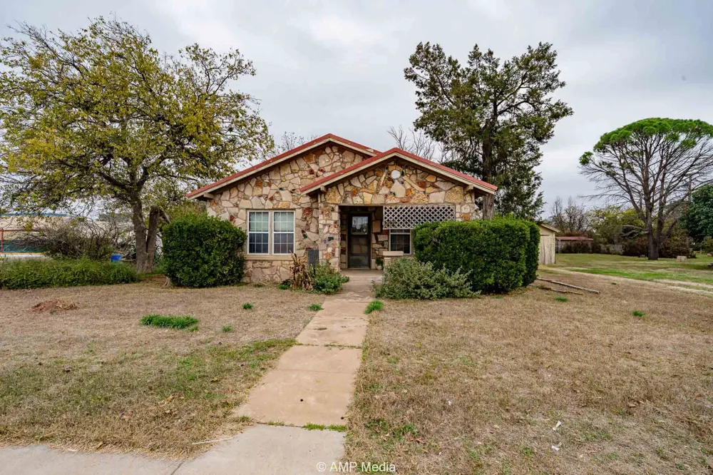 1104 Avenue Avenue E Haskell, TX 79521