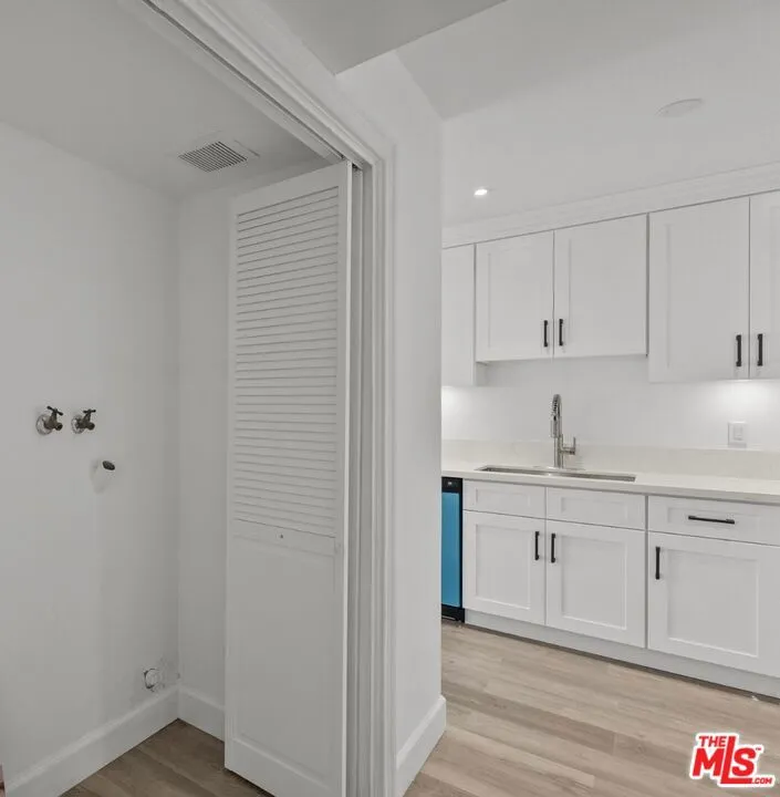 10500 Sunland Boulevard #4 Sunland, CA 91040