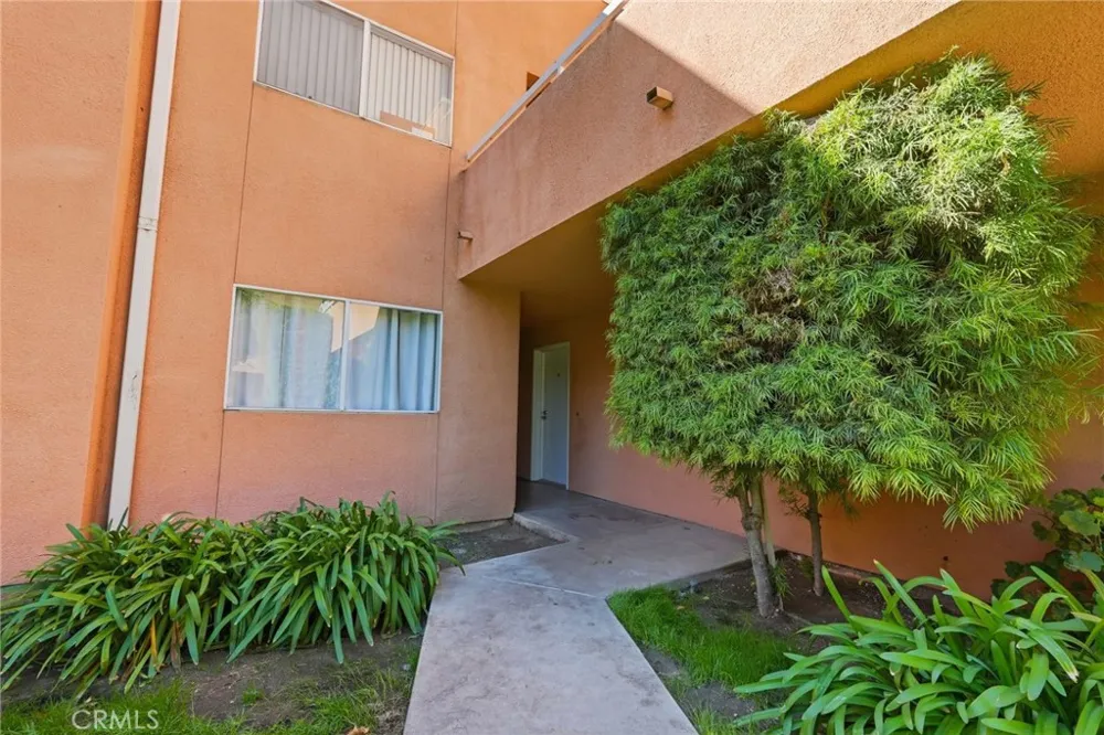 12601 Van Nuys #111 Pacoima, CA 91331