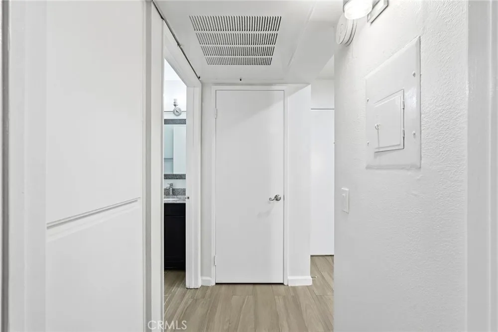 12601 Van Nuys #111 Pacoima, CA 91331