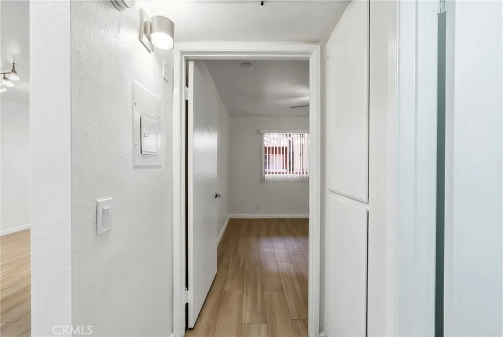 12601 Van Nuys #111 Pacoima, CA 91331