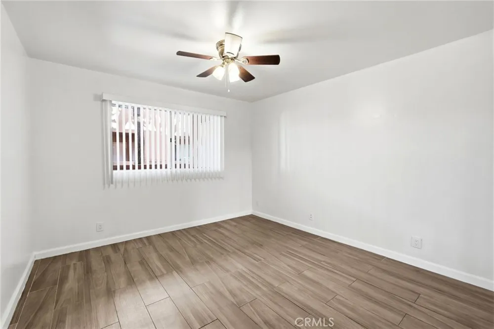 12601 Van Nuys #111 Pacoima, CA 91331