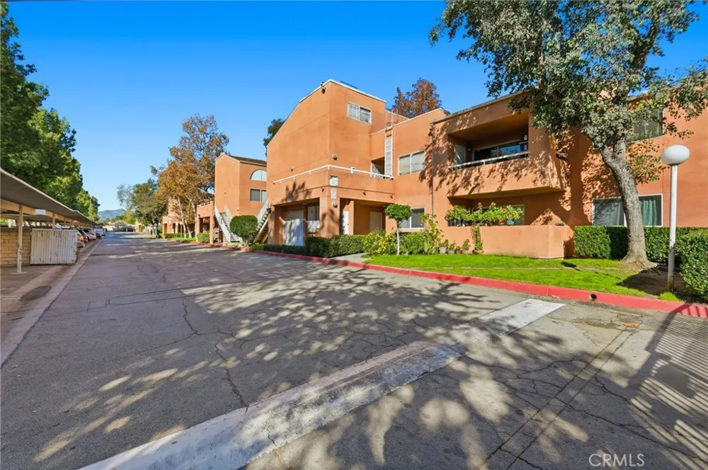 12601 Van Nuys #111 Pacoima, CA 91331