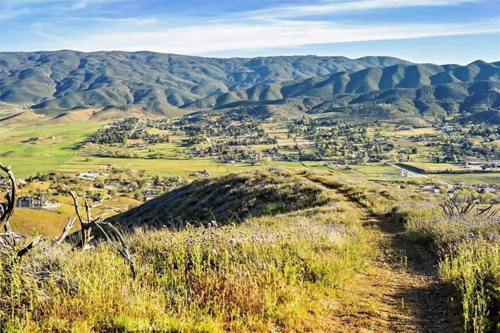 48725 Shallow Springs Road Leona Valley, CA 93551