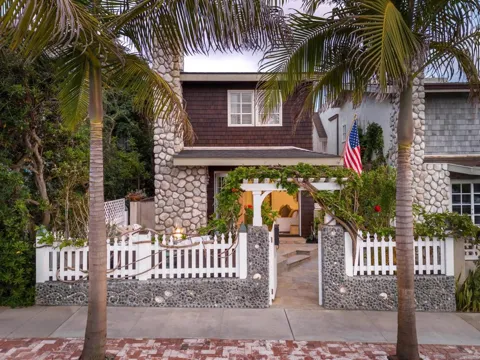 335 Gravilla Street