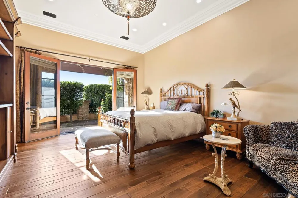 18486 Via Candela Rancho Santa Fe, CA 92091