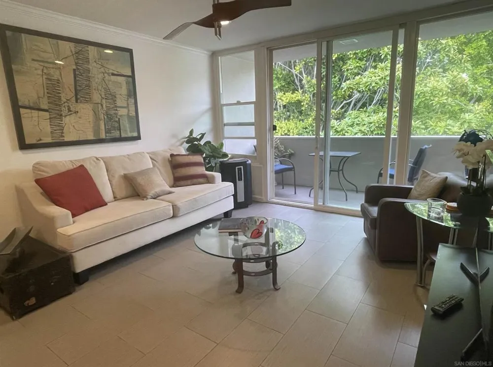 2510 Torrey pines Rd #413 La Jolla, CA 92037