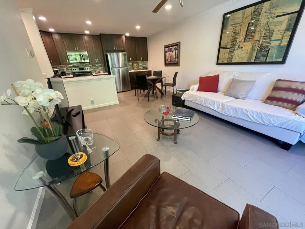2510 Torrey pines Rd #413 La Jolla, CA 92037