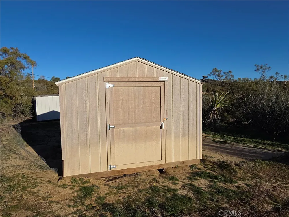 Everett Anza, CA 92539