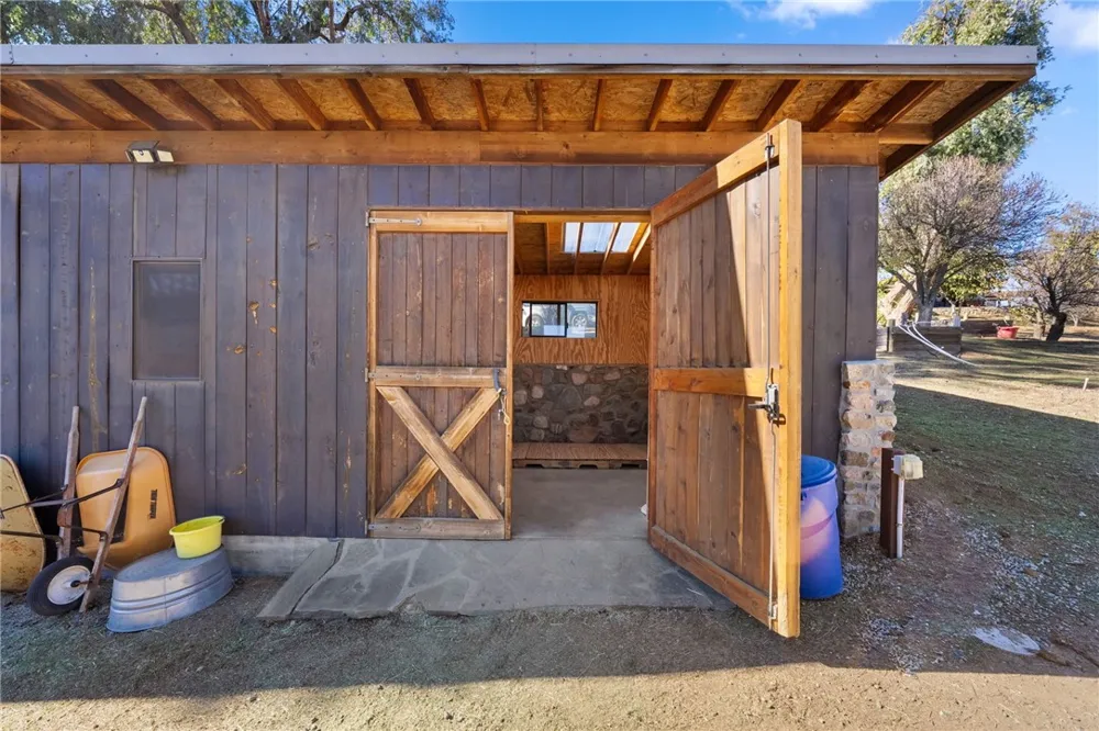 17705 Rodeo Road Ortega Mountain, CA 92530