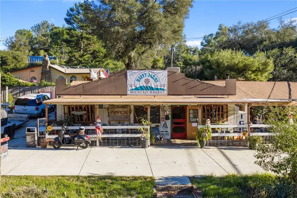 17705 Rodeo Road Ortega Mountain, CA 92530
