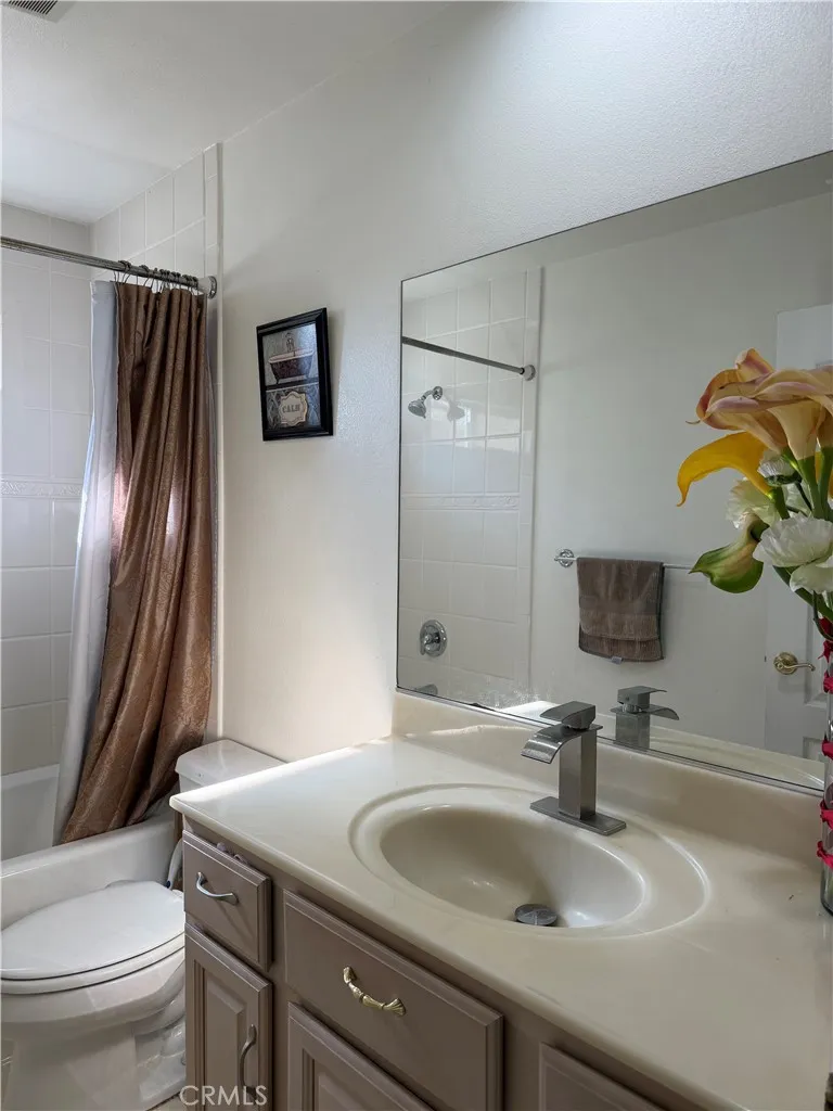 3135 Bartlett Rosemead, CA 91770
