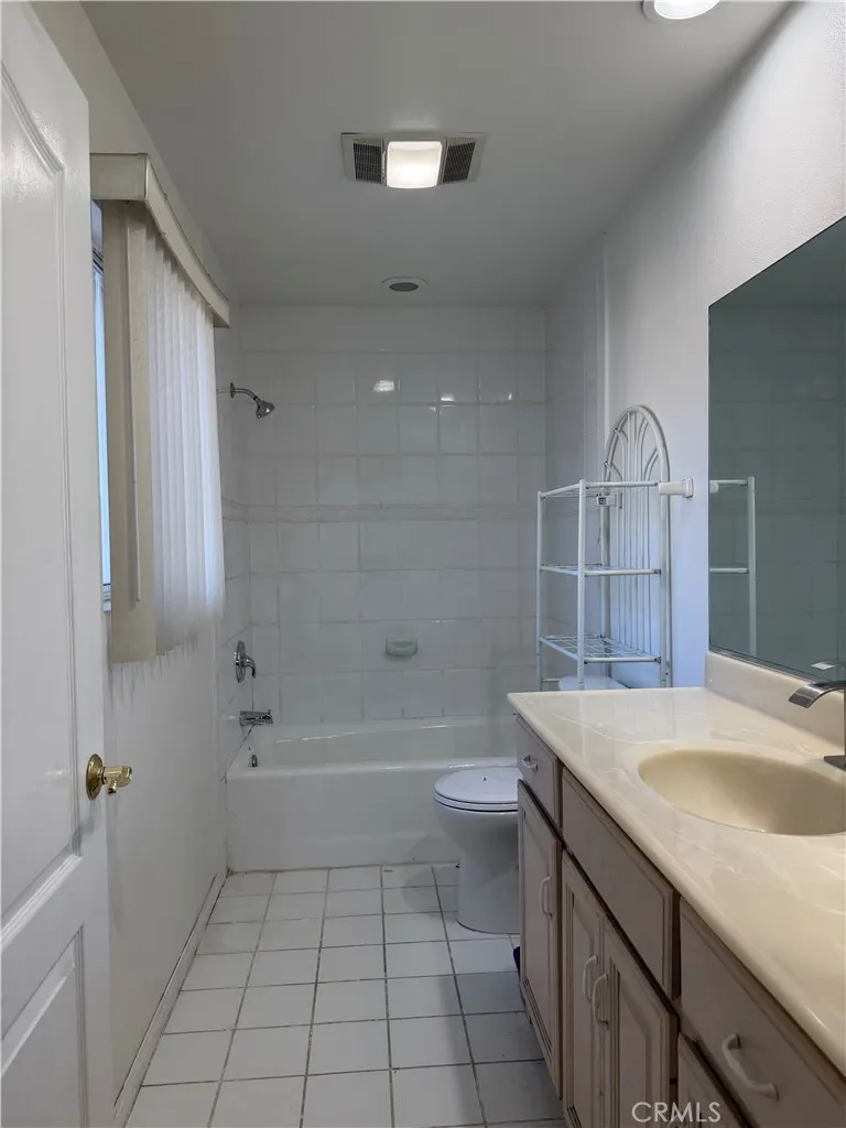 3135 Bartlett Rosemead, CA 91770