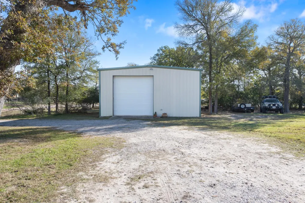 110 Birch Forest Drive Somerville, TX 77879