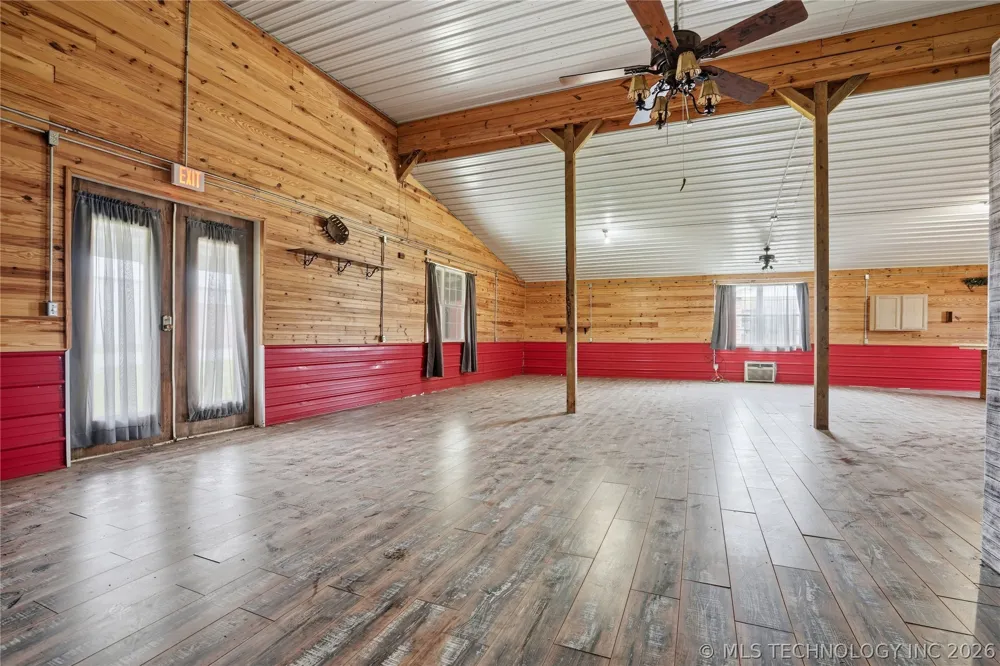 113 S Wilder Chouteau, OK 74337