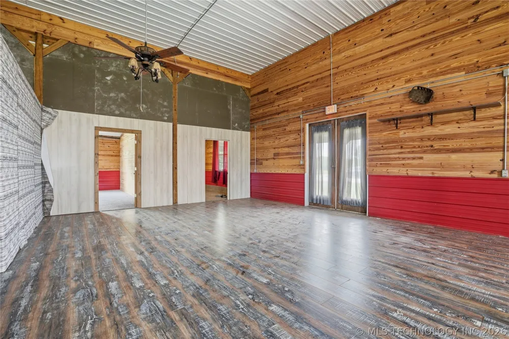 113 S Wilder Chouteau, OK 74337