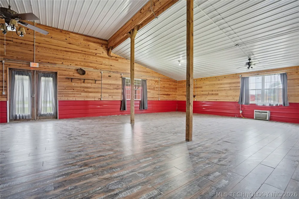 113 S Wilder Chouteau, OK 74337