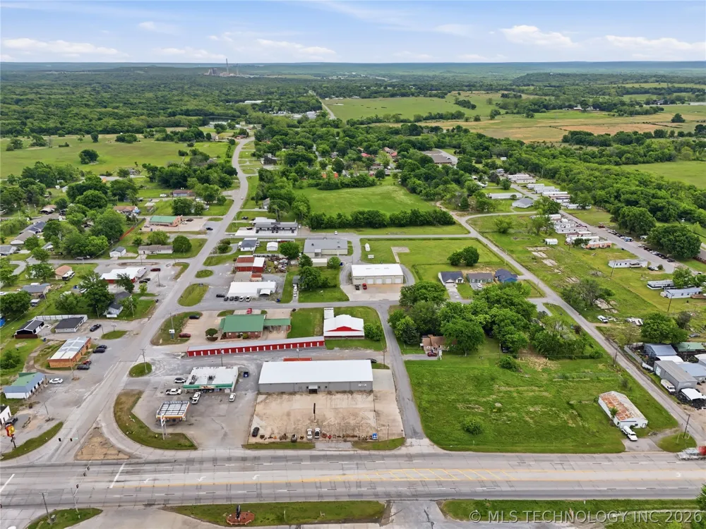 113 S Wilder Chouteau, OK 74337