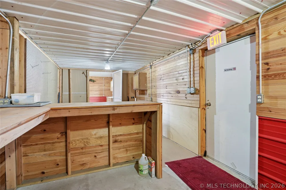 113 S Wilder Chouteau, OK 74337