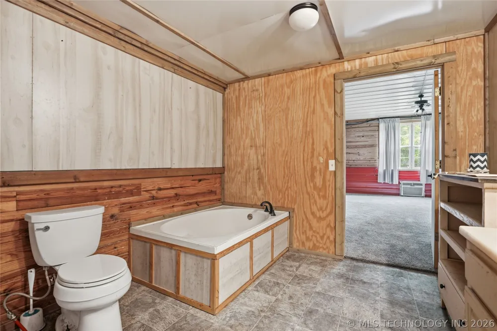 113 S Wilder Chouteau, OK 74337