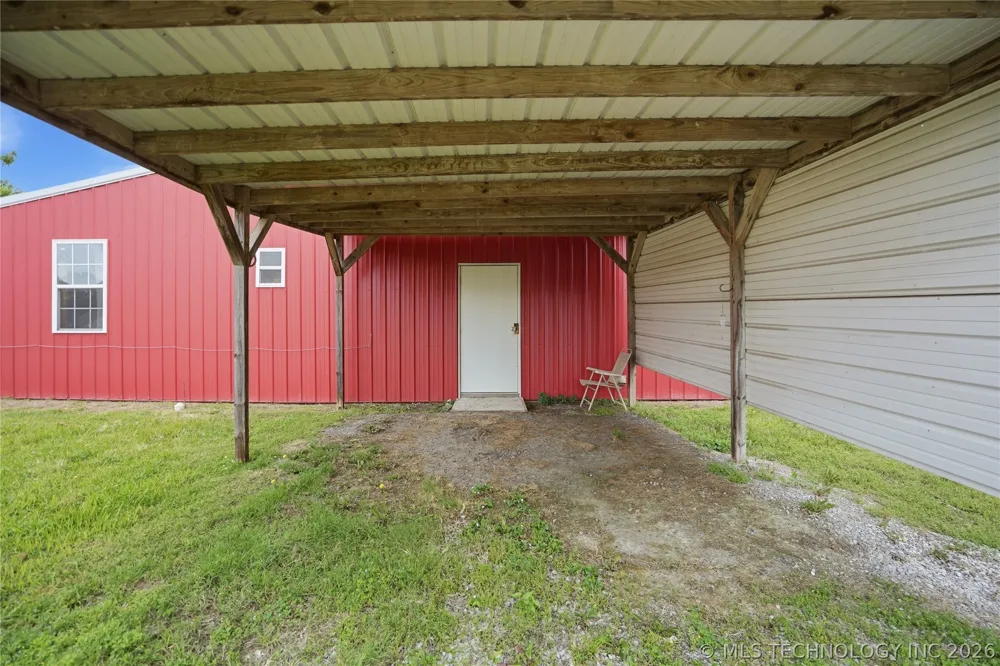 113 S Wilder Chouteau, OK 74337