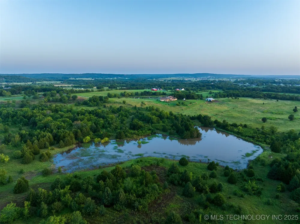7 W 195th Street S Mounds, OK 74047
