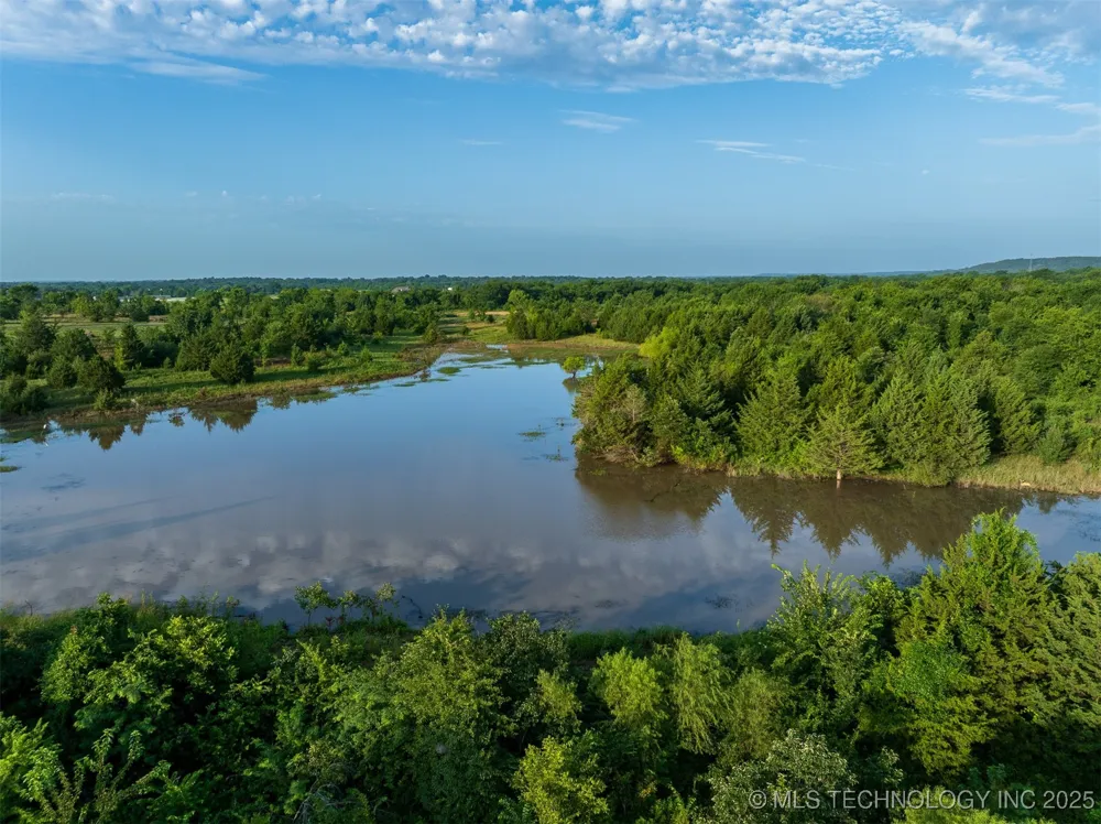 7 W 195th Street S Mounds, OK 74047