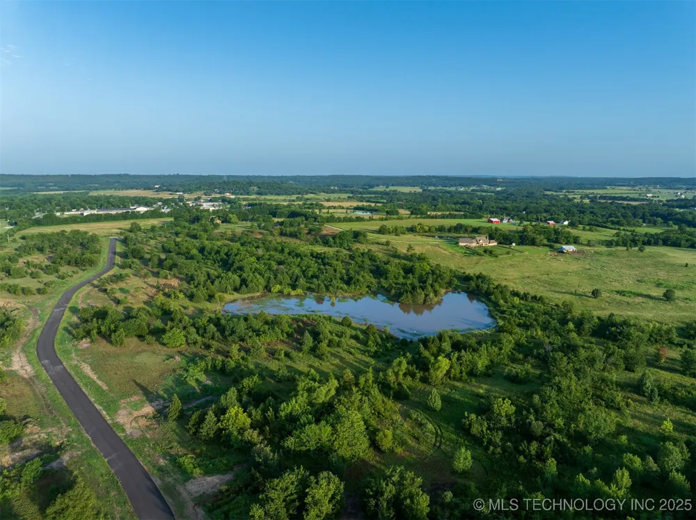 7 W 195th Street S Mounds, OK 74047
