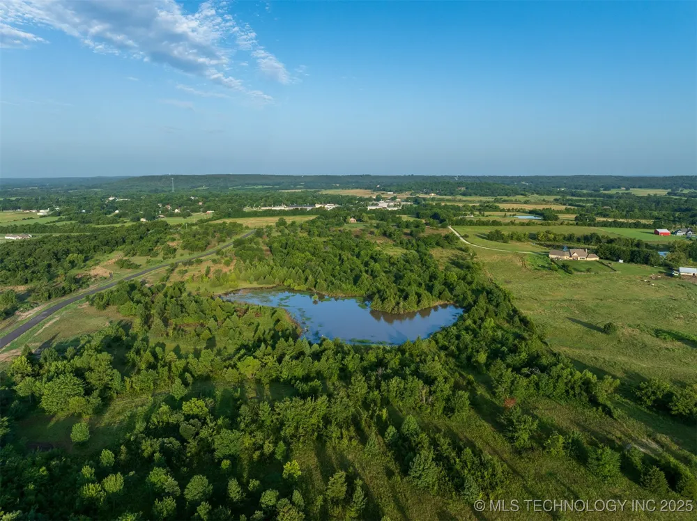7 W 195th Street S Mounds, OK 74047