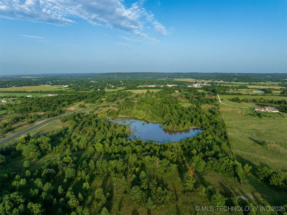 7 W 195th Street S Mounds, OK 74047
