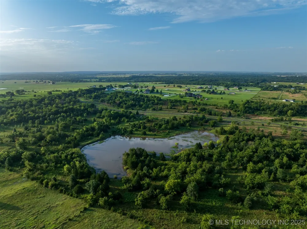 7 W 195th Street S Mounds, OK 74047