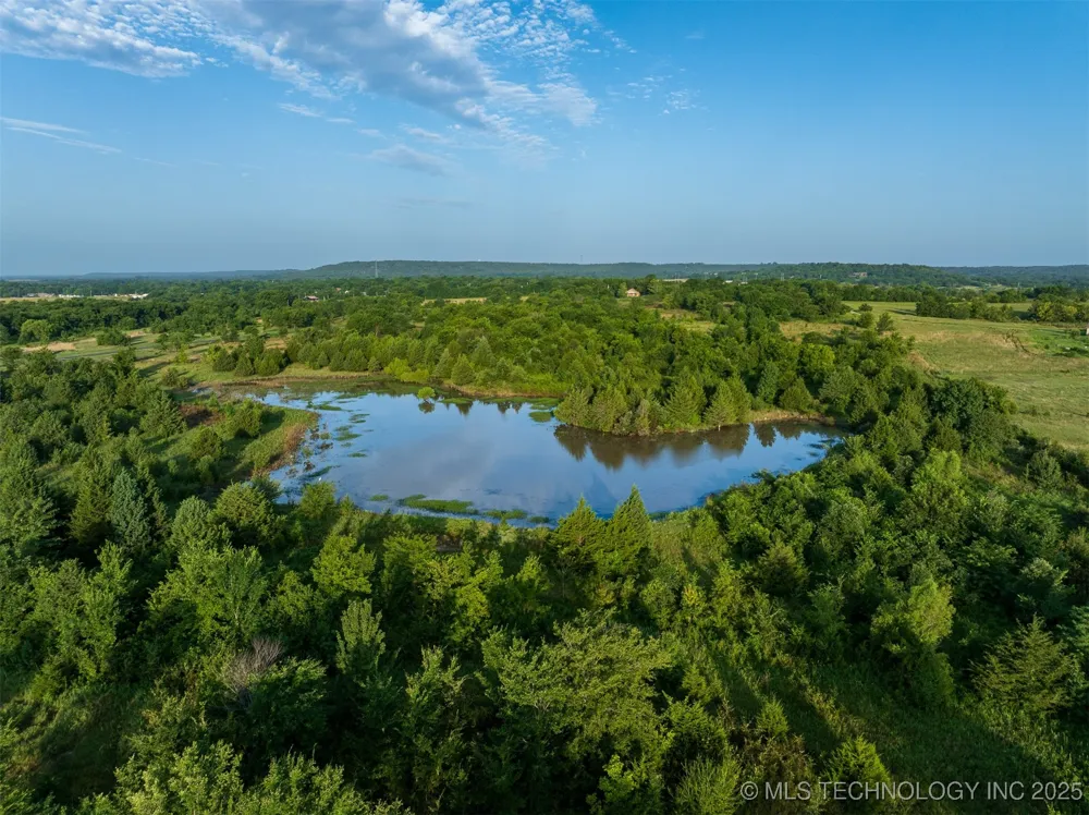 7 W 195th Street S Mounds, OK 74047
