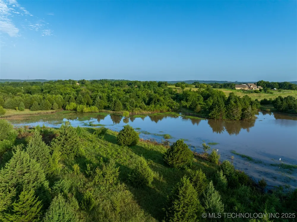 7 W 195th Street S Mounds, OK 74047