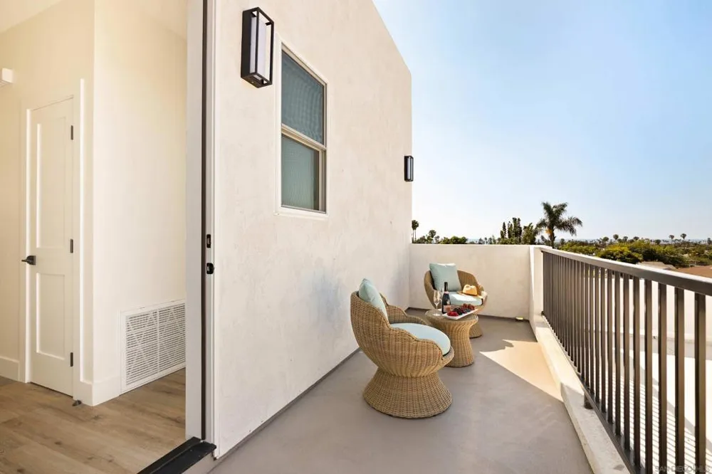 4614 Cape May Ave San Diego, CA 92107