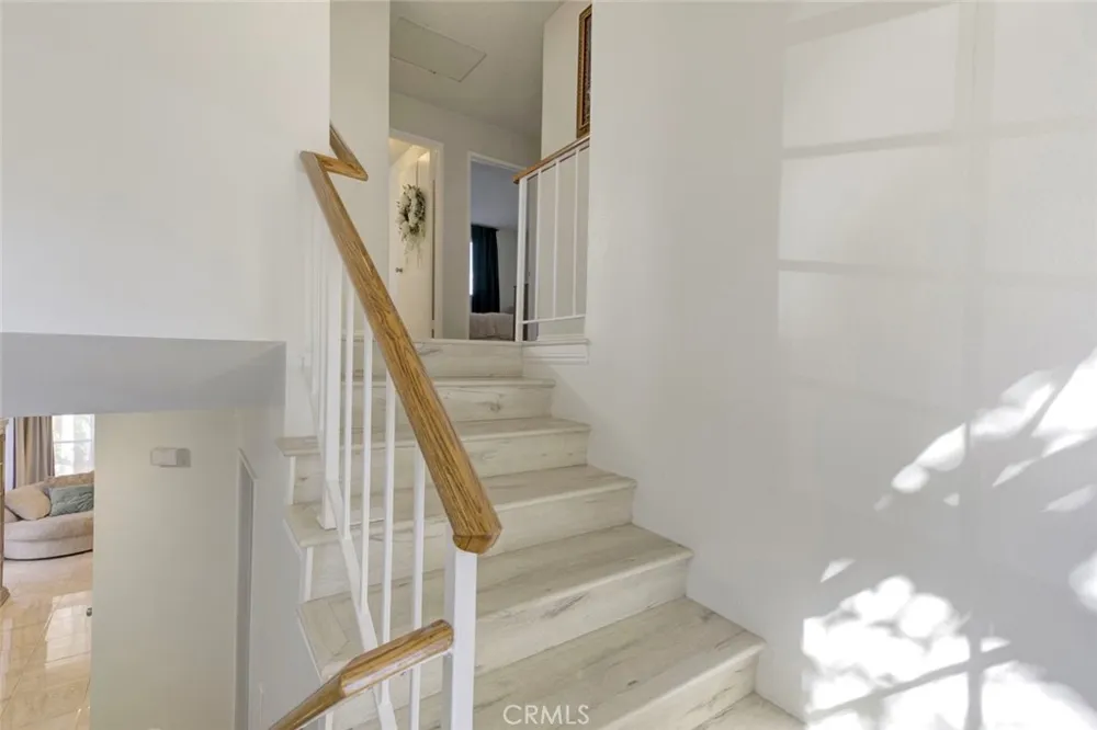12325 Sweetbriar Pacoima, CA 91331
