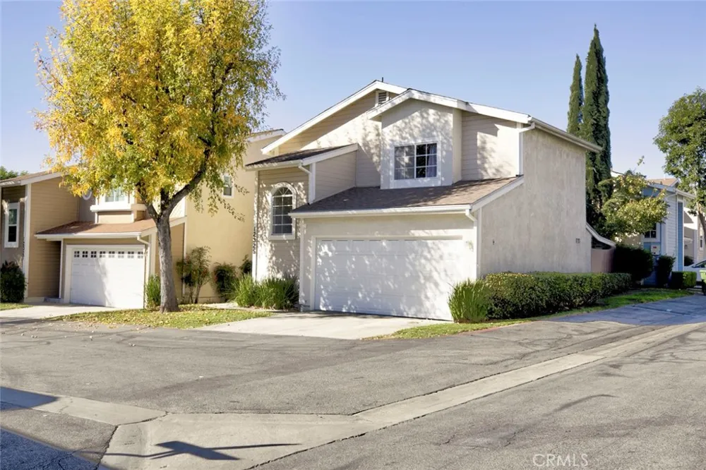 12325 Sweetbriar Pacoima, CA 91331