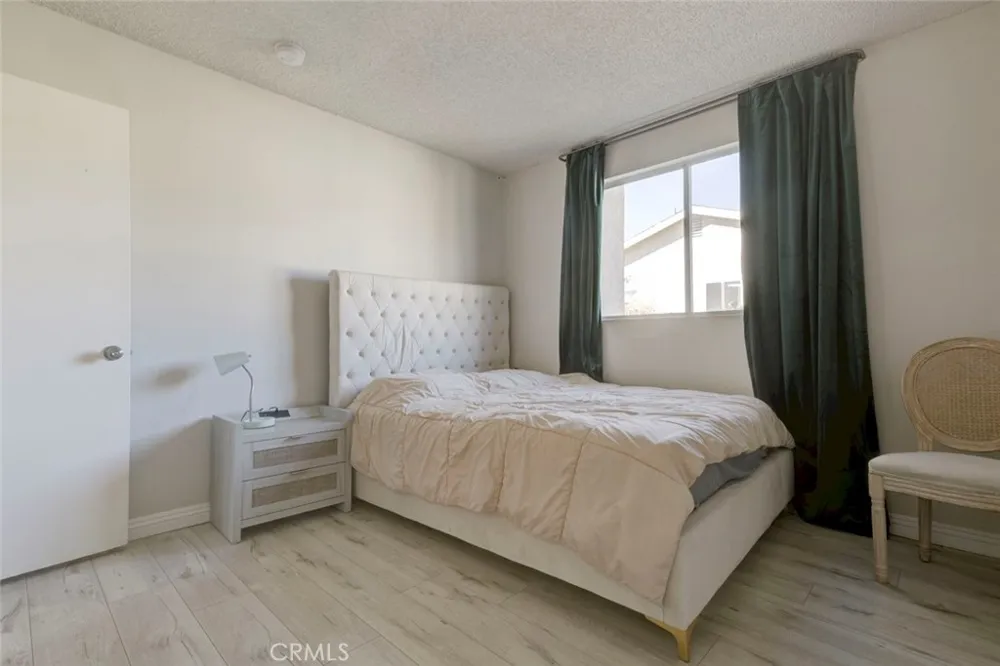 12325 Sweetbriar Pacoima, CA 91331