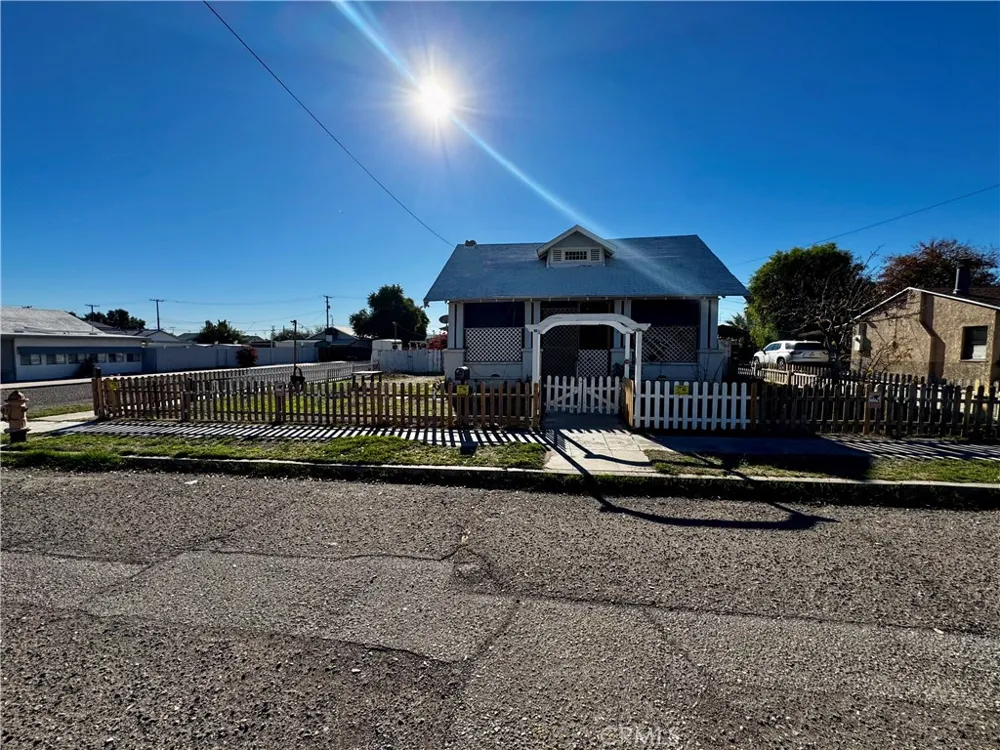 203 Walnut Street Needles, CA 92363