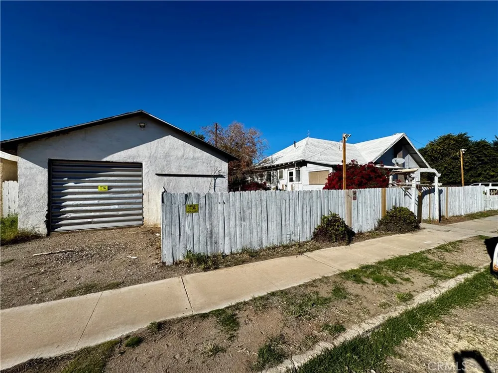 203 Walnut Street Needles, CA 92363