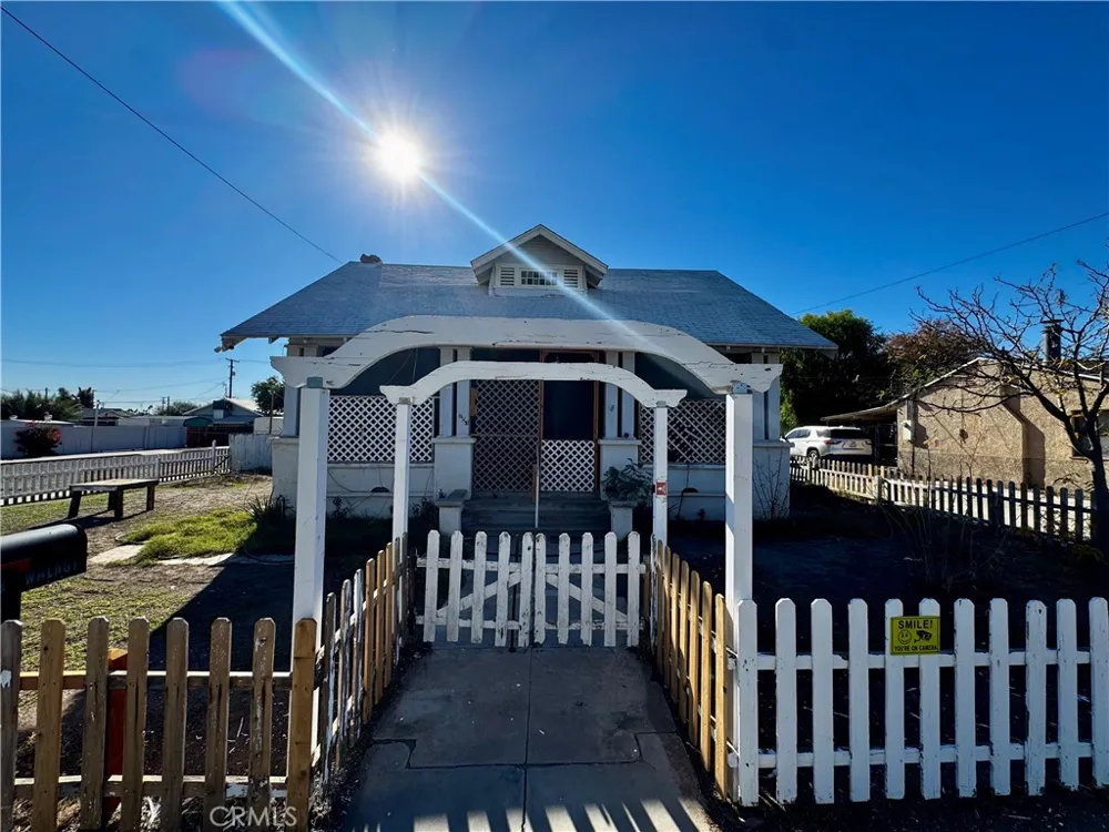 203 Walnut Street Needles, CA 92363